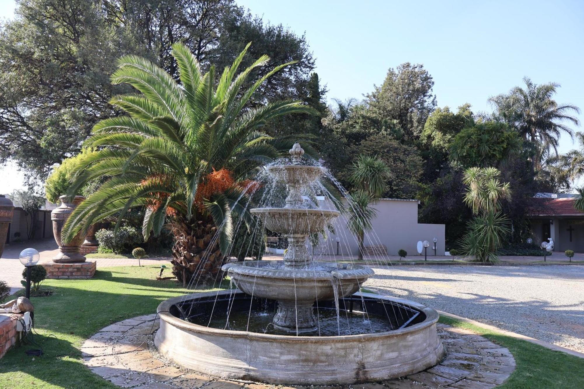 Airport Gardens Boutique Hotel Boksburg Eksteriør billede