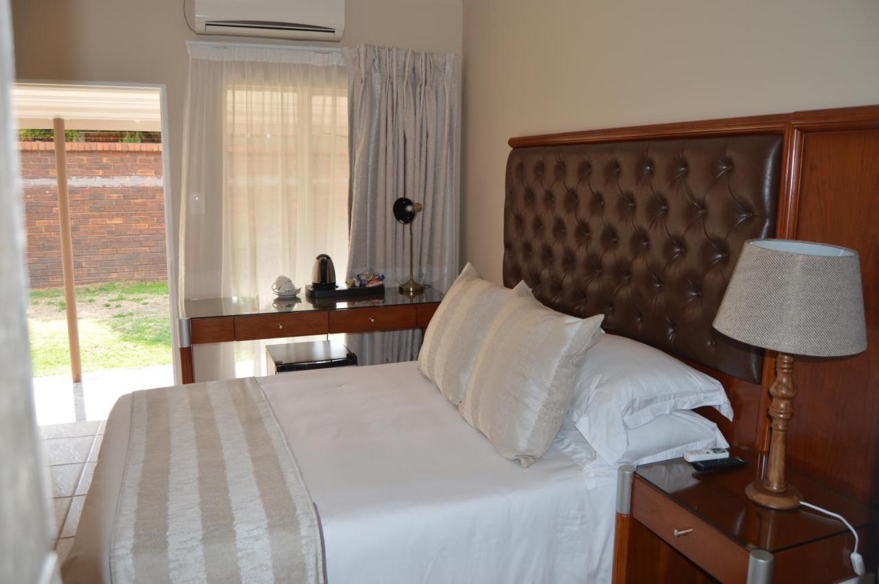 Airport Gardens Boutique Hotel Boksburg Eksteriør billede